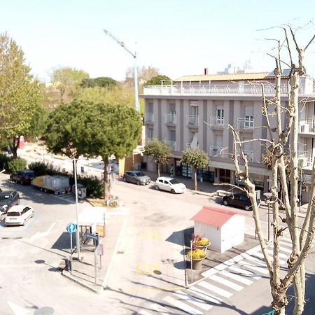 Hotel Venezia Beach San Mauro Mare Exterior photo